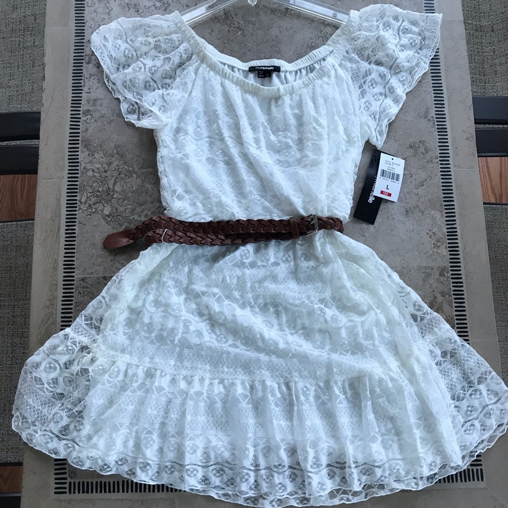 White lace dress